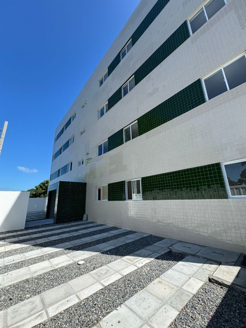 Apartamento com 02 dormitórios à venda, 50m² por R$ 194.900 - ...