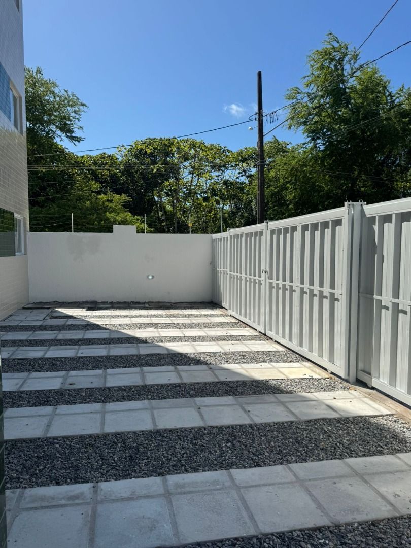 Apartamento com 02 dormitórios à venda, 50m² por R$ 194.900 - ...