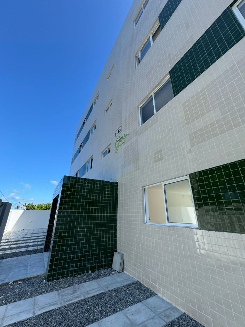 Apartamento com 02 dormitórios à venda, 50m² por R$ 194.900 - ...
