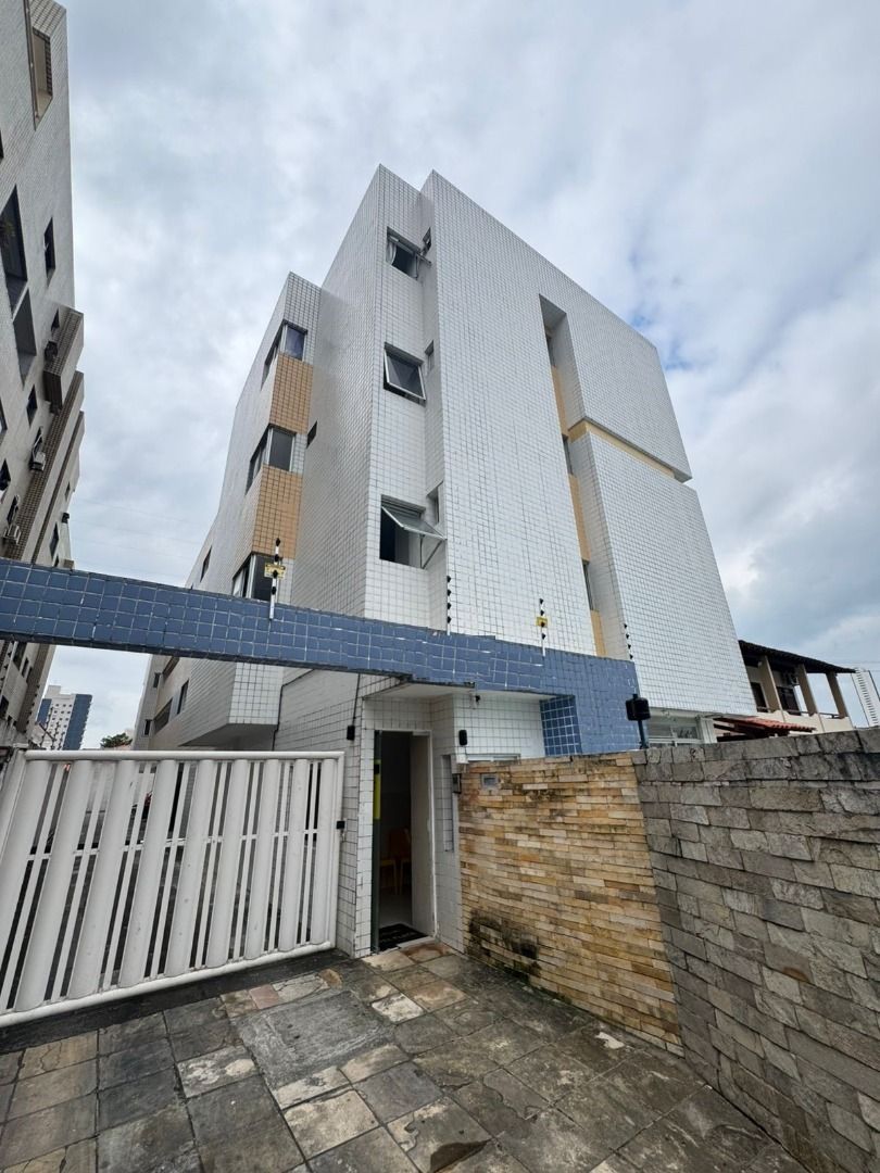 Apartamento com 03 dormitórios à venda, 93m² por R$ 490.000 - ...