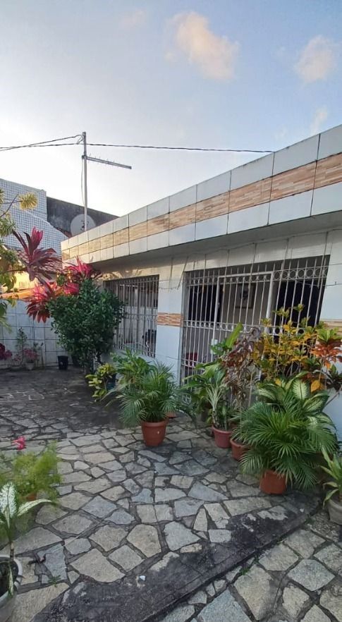 Casa com 03 dormitórios à venda,140m² por R$ 380.000 - Geisel,...