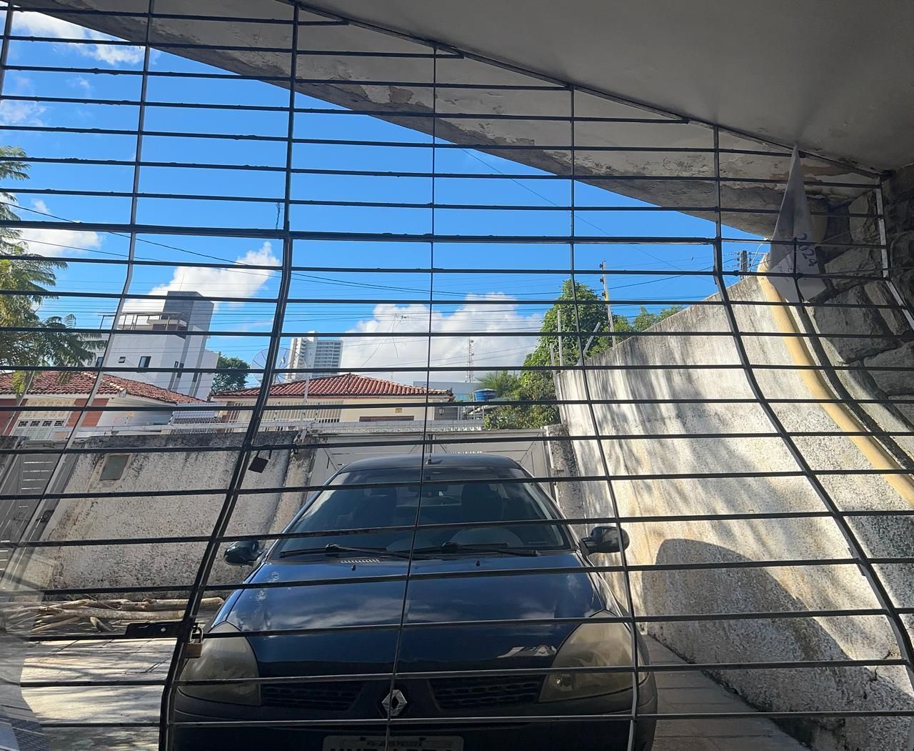Casa com 05 dormitórios à venda, 241m² por R$ 800.000 - Jardim...