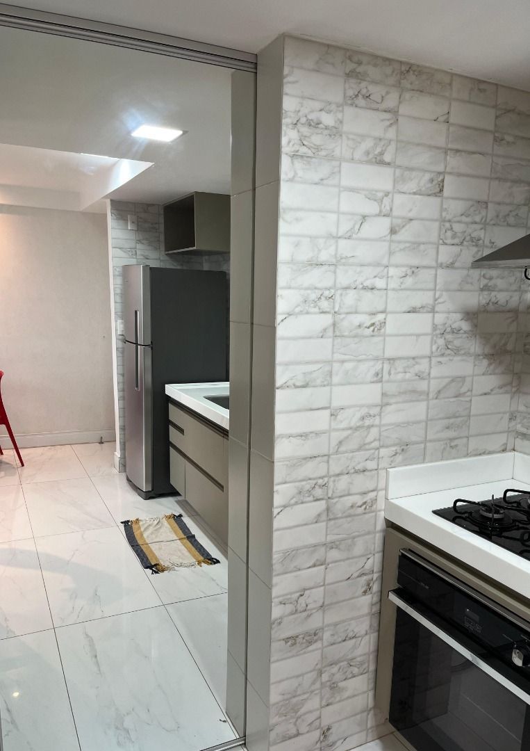 Apartamento com 02 dormitórios à venda por R$ 500.000 - Interm...