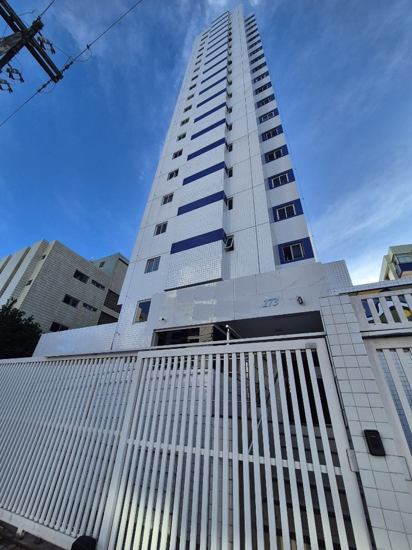 Apartamento com 03 dormitórios à venda, 72m² por R$ 710.000 - ...