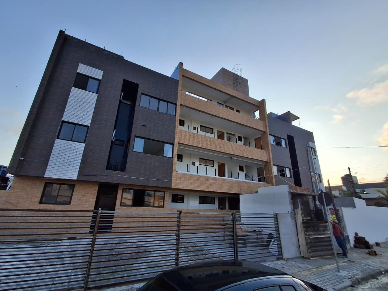 Apartamento com 02 dormitórios à venda, 49m² por R$ 260.000 - ...