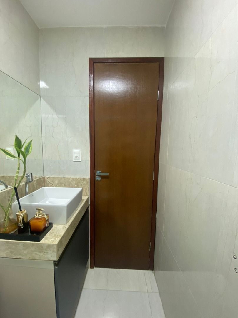 Apartamento com 03 dormitórios à venda, 64m² por R$ 330.000 - ...