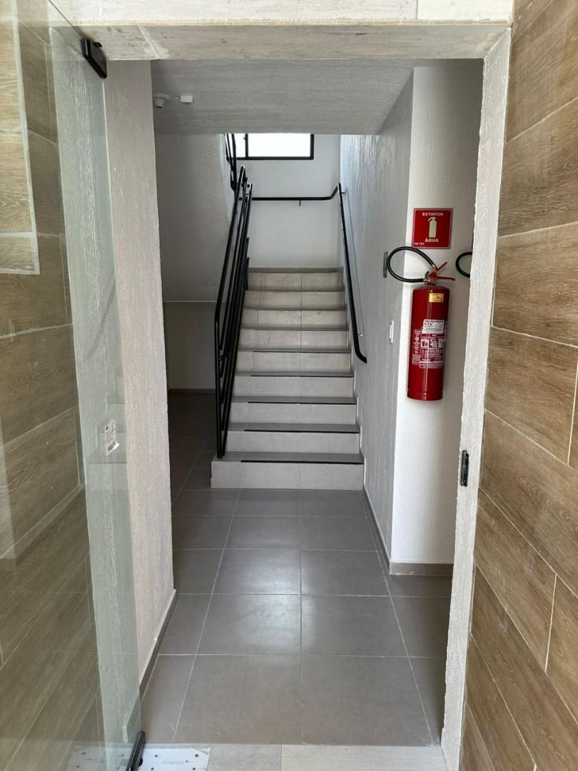 Apartamento com 02 dormitórios à venda, 44m² por R$ 165.000 - ...