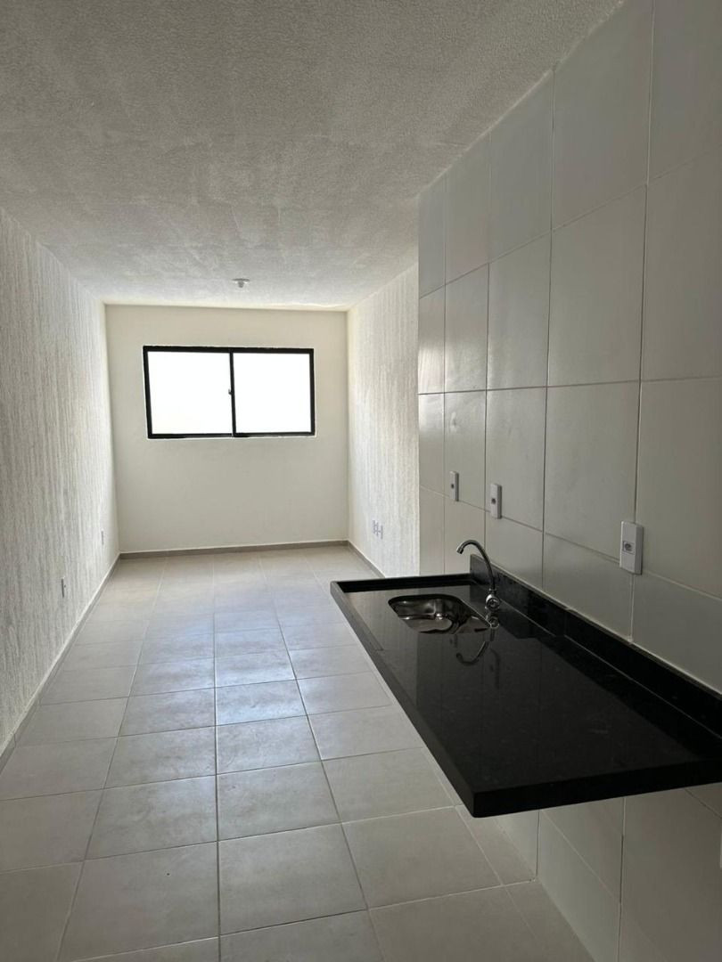 Apartamento com 02 dormitórios à venda, 44m² por R$ 165.000 - ...