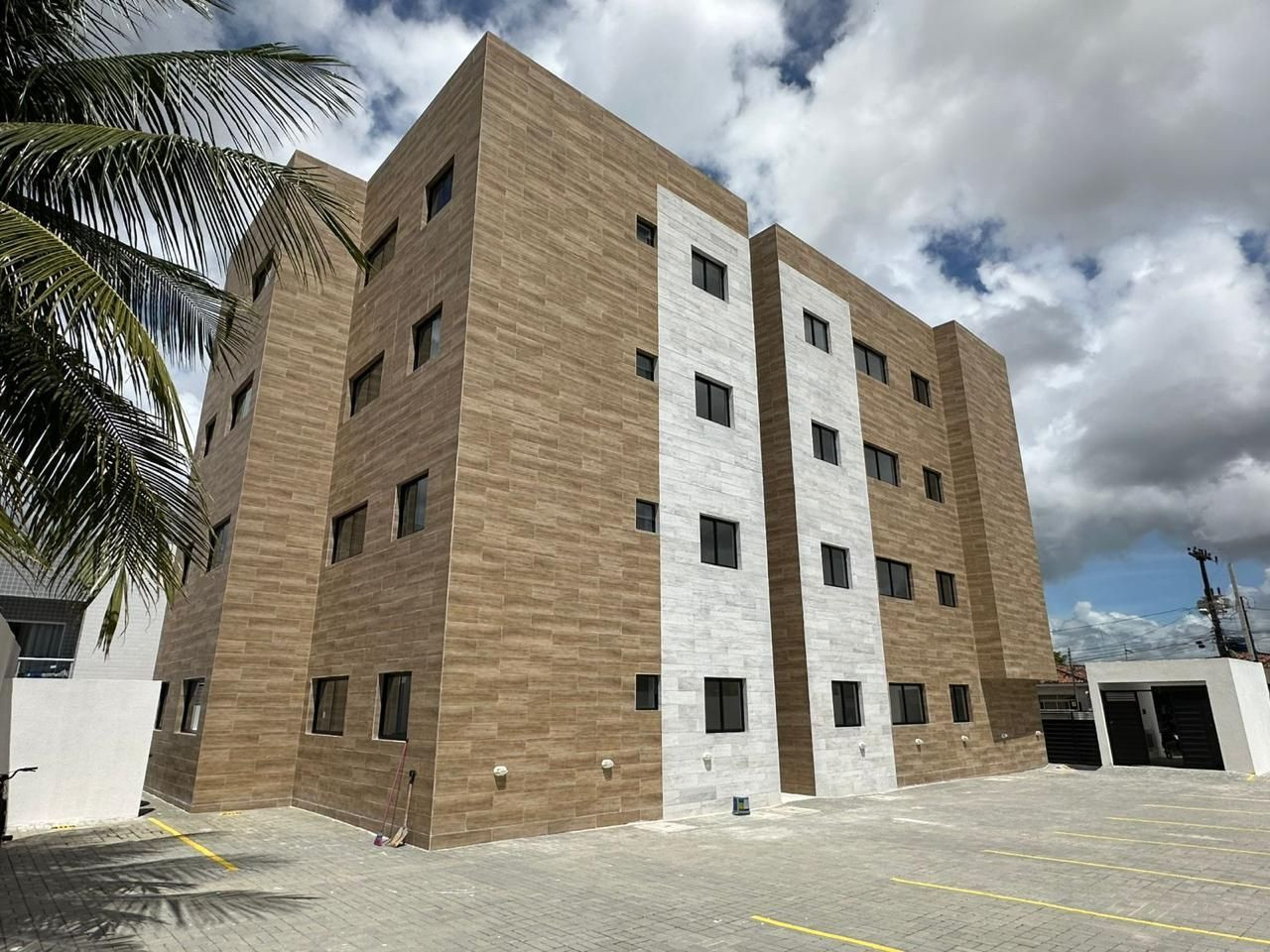 Apartamento com 02 dormitórios à venda, 44m² por R$ 165.000 - ...