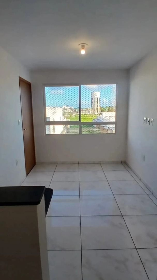 Apartamento com 02 dormitórios à venda por R$ 139.900 - Novo G...