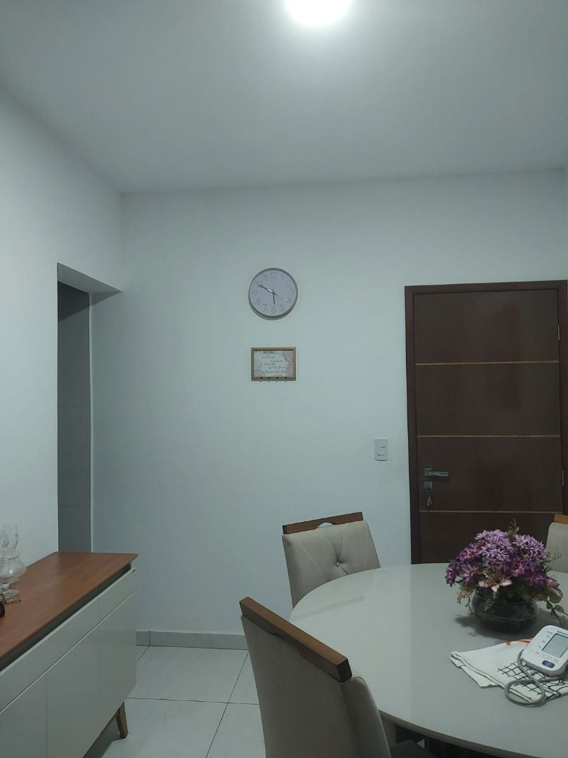 Apartamento com 02 dormitórios à venda, 58m² por R$ 230.000 - ...