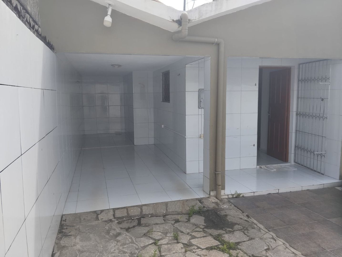 Casa com 03 dormitórios à venda,130m² por R$ 350.000 - Ernesto...
