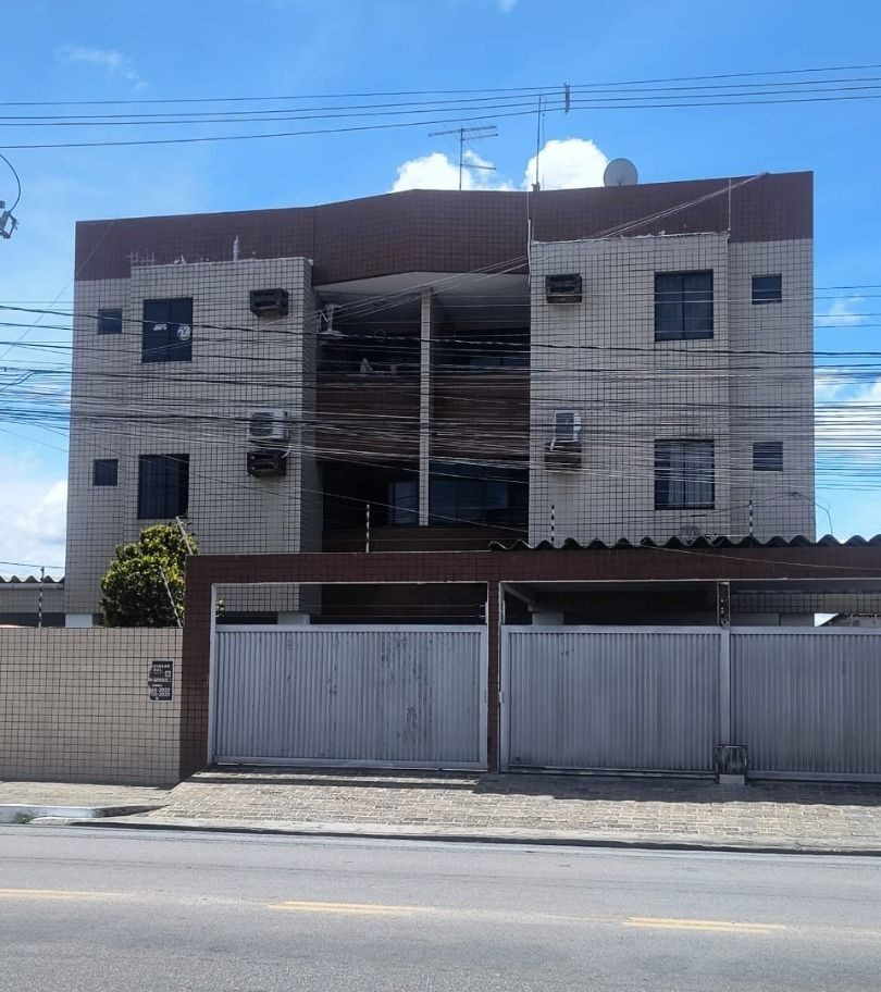 Apartamento com 03 dormitórios à venda, 89m² por R$ 280.000 - ...