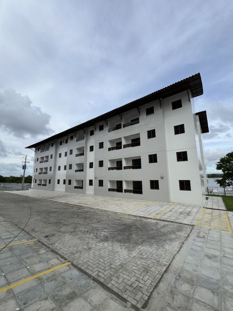 Apartamento com 02 dormitórios à venda, 46m² por R$ 222.000 - ...