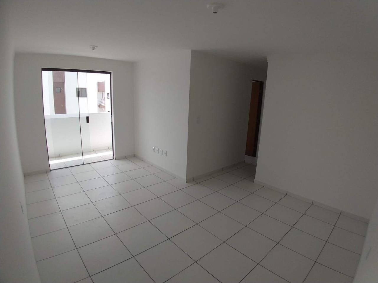Apartamento com 02 dormitórios à venda, 59m² por R$ 195.000 - ...