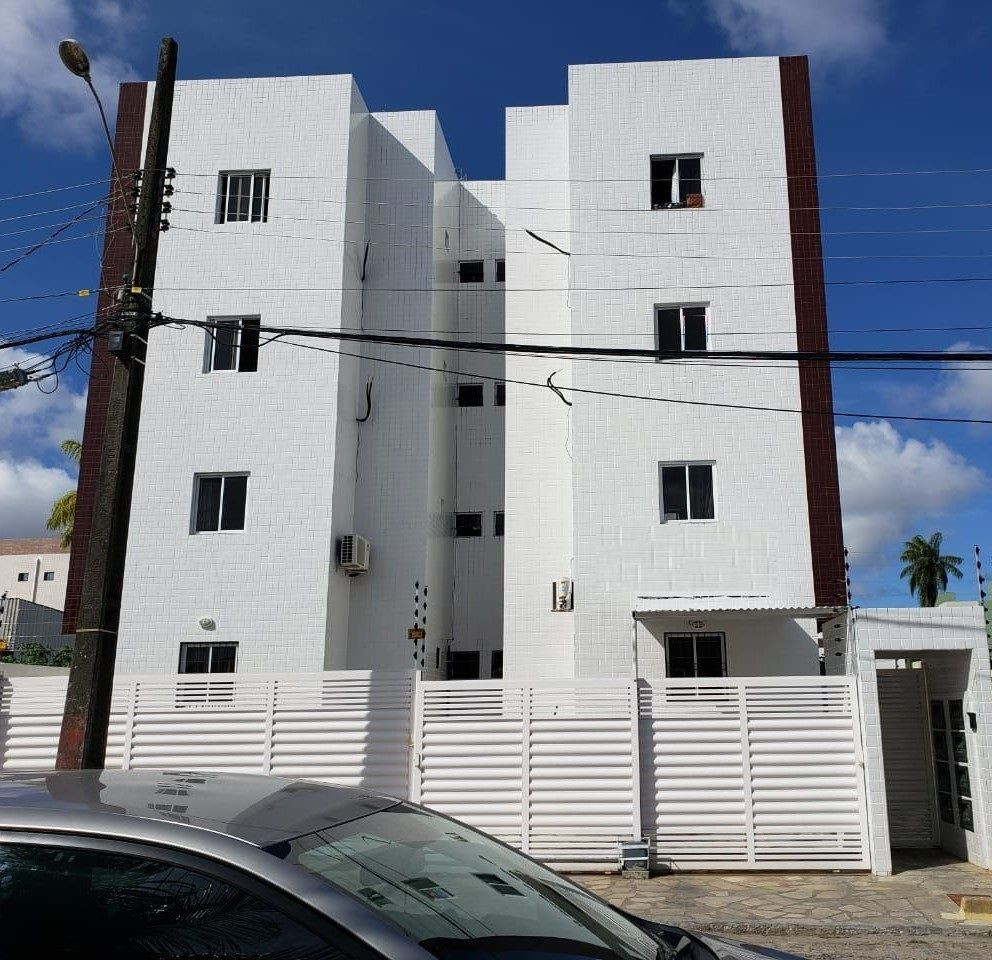 Apartamento com 02 dormitórios à venda, 57m² por R$ 165.000 - ...