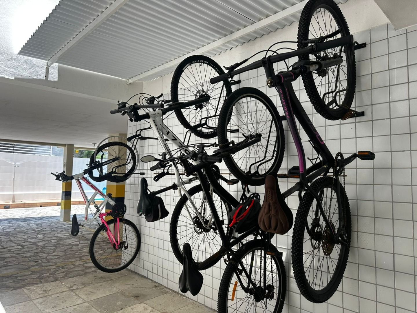 Apartamento com 03 dormitórios à venda por R$ 450.000 - Jardim...