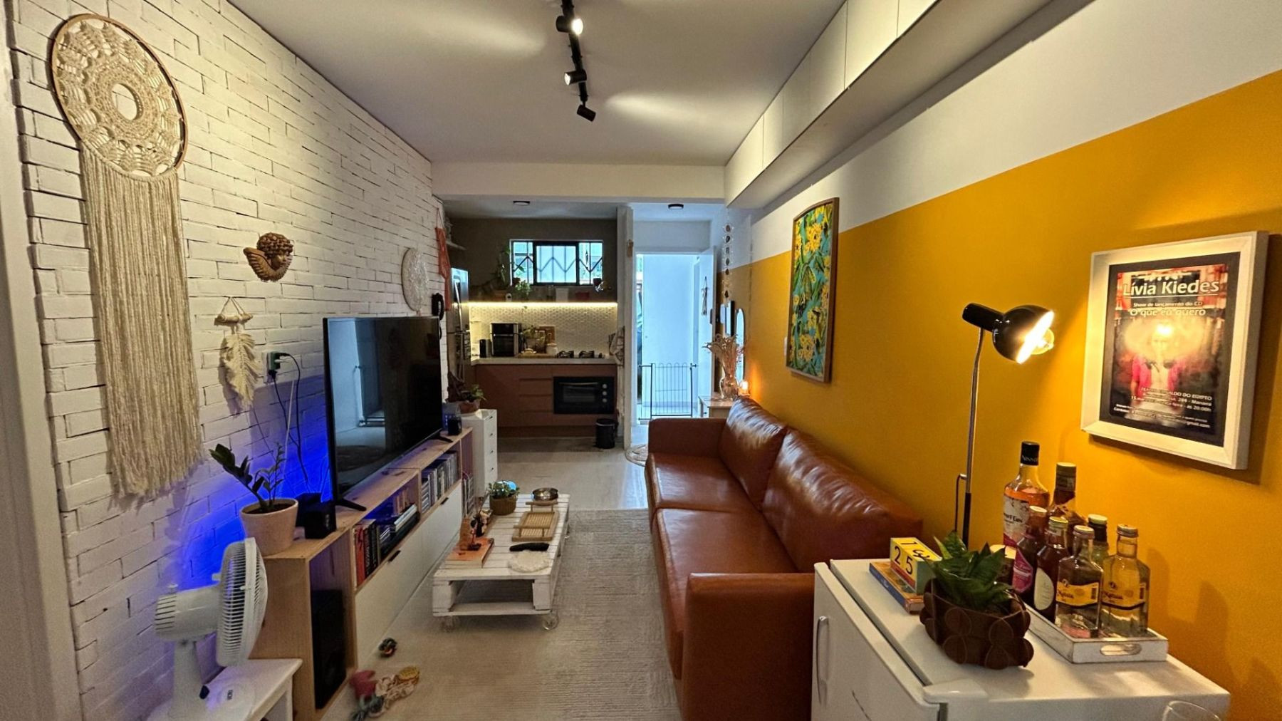 Apartamento com 01 dormitórios à venda por R$ 380.000 - Aerocl...