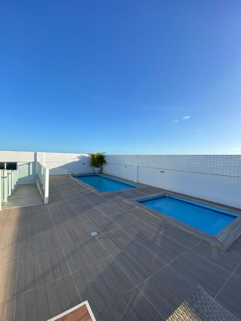 Apartamento com 01 dormitórios à venda por R$ 329.900 - Castel...