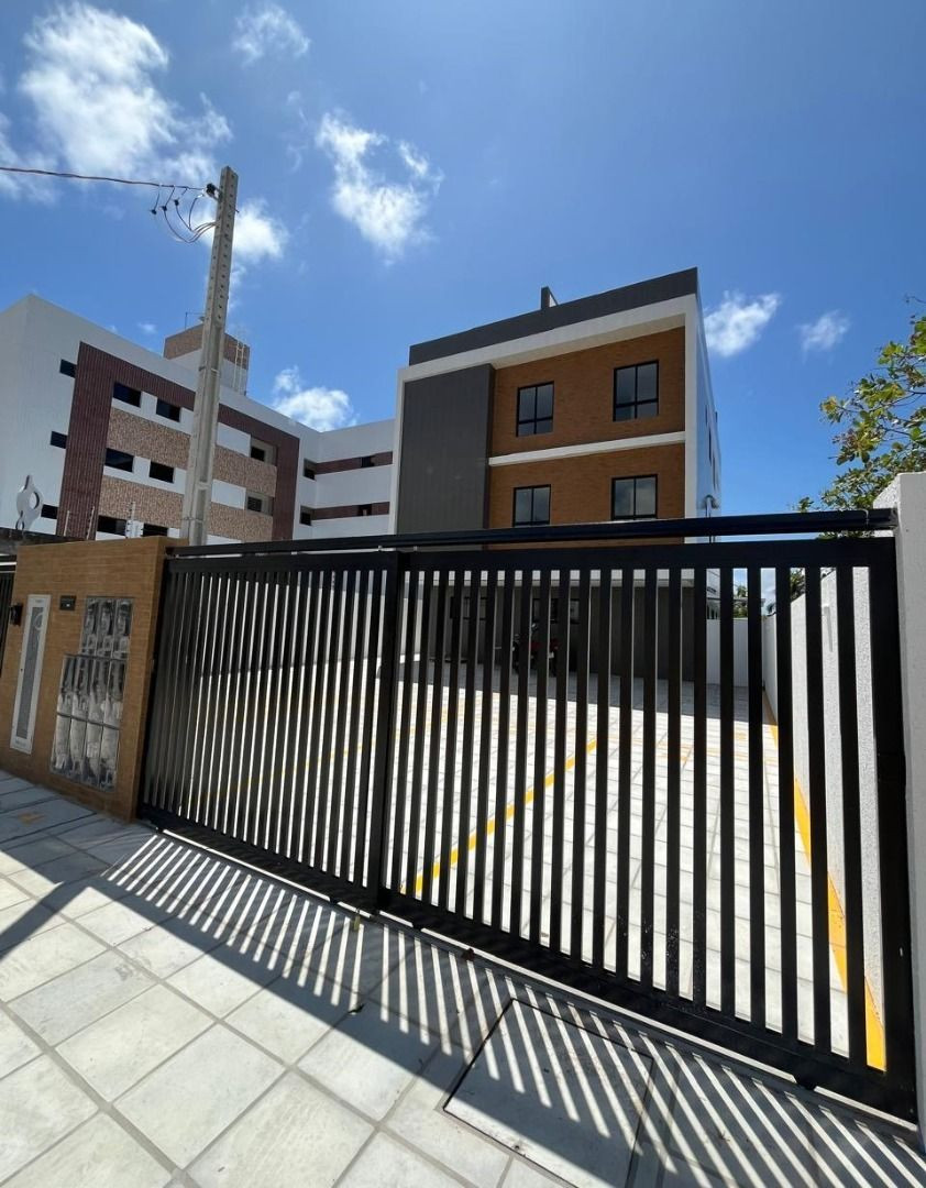 Apartamento com 02/03 dormitórios à venda, por R$ 287.000 - Be...