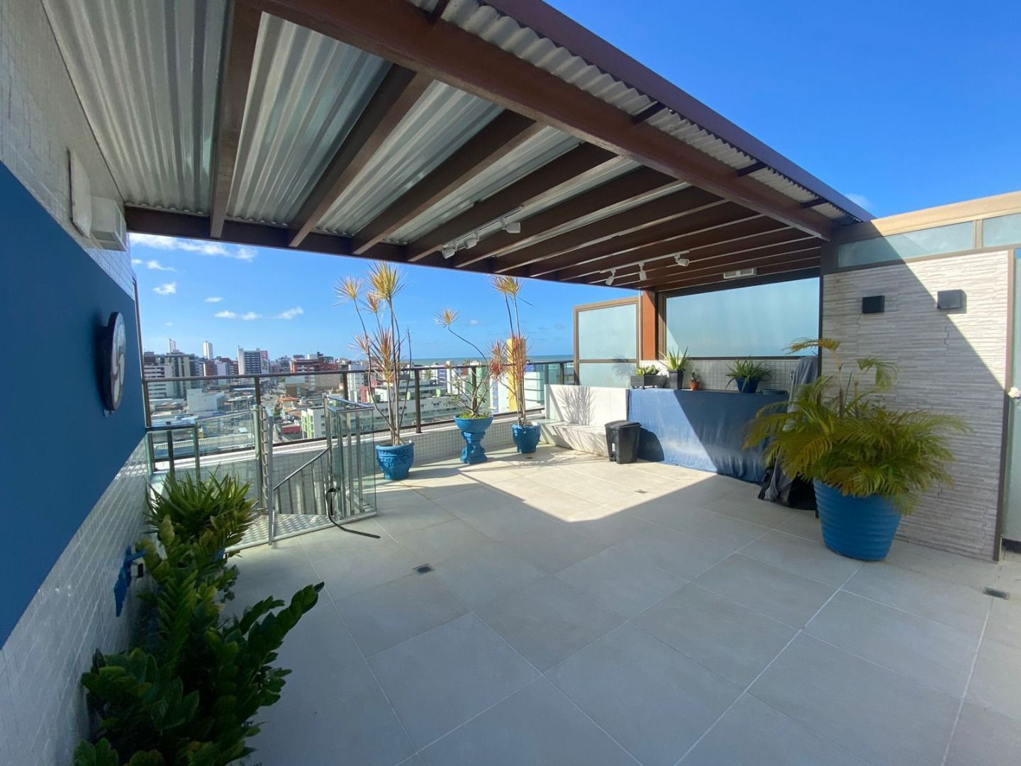 Cobertura com 03 dormitórios à venda, 122m² por R$ 1.080.000 -...