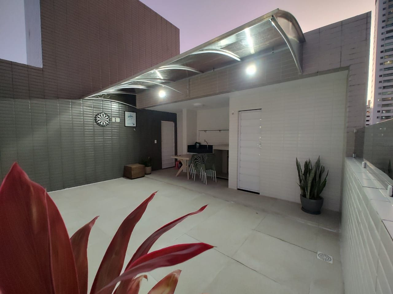 Apartamento com 02 dormitórios à venda por R$ 430.000 - Tambau...