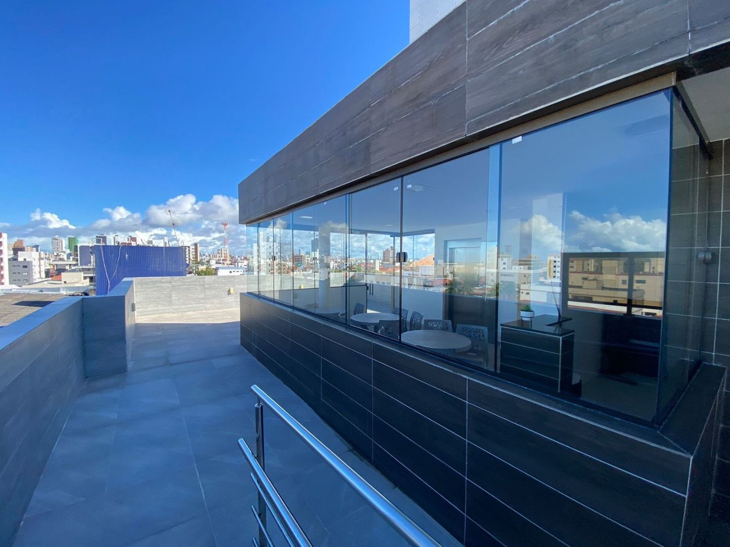 Apartamento com 02 dormitórios à venda, 60m² por R$ 430.000 - ...