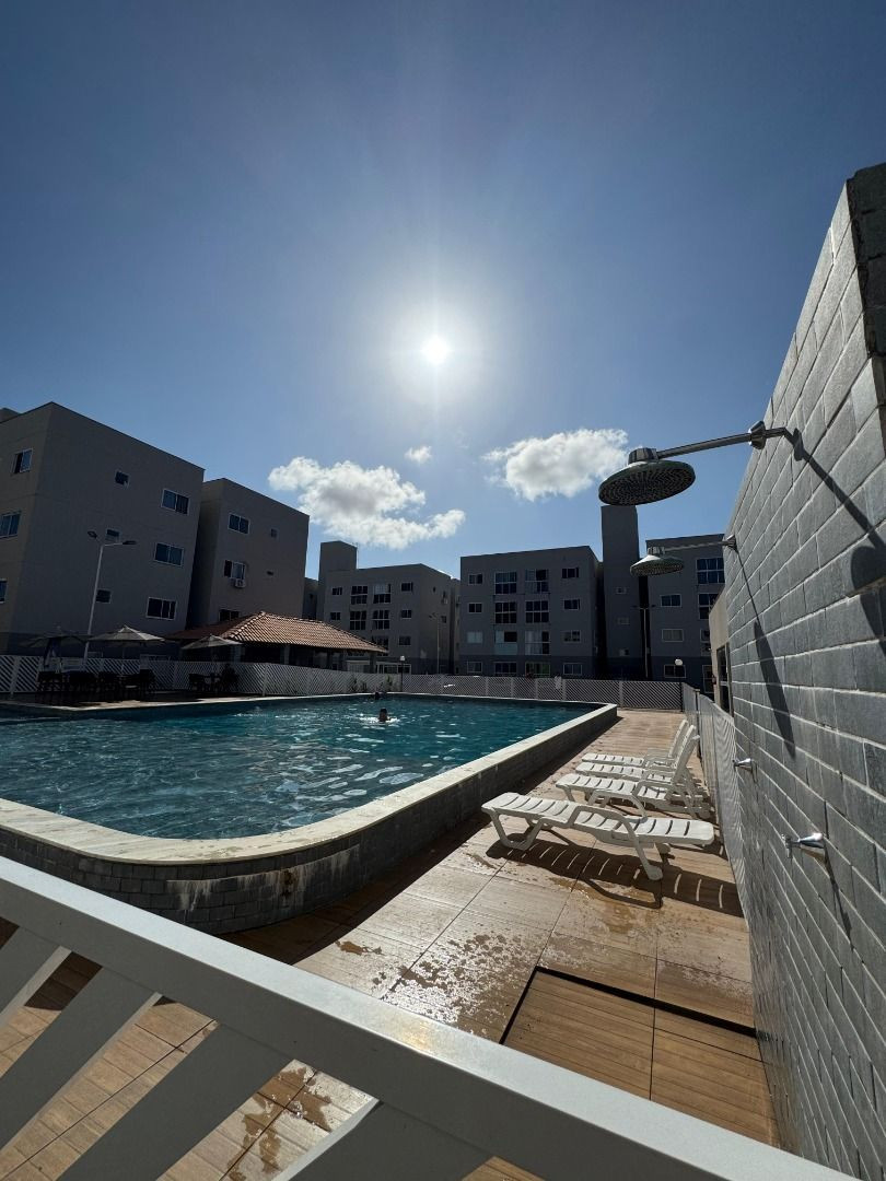 Apartamento com 02 dormitórios à venda por R$ 140.000 - José A...