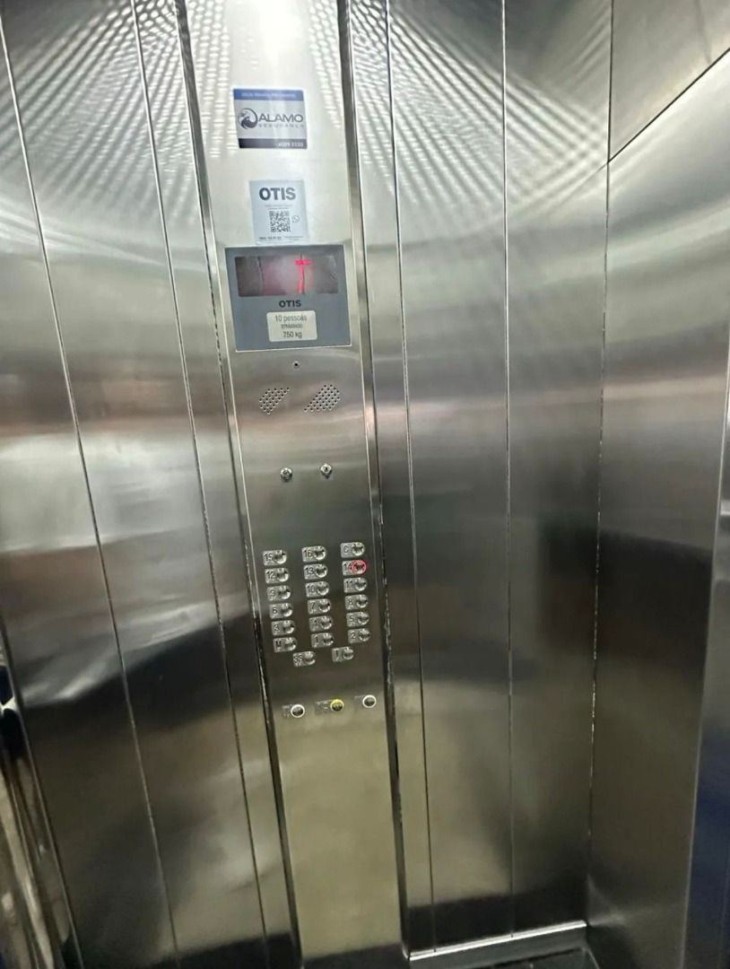 Apartamento com 03 dormitórios à venda, 100m² por R$ 900.000 -...