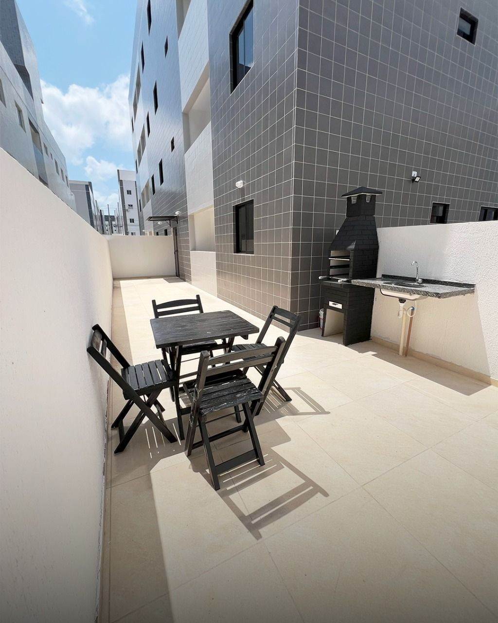 Apartamento com 02 dormitórios à venda, 45m² por R$ 159.900 - ...