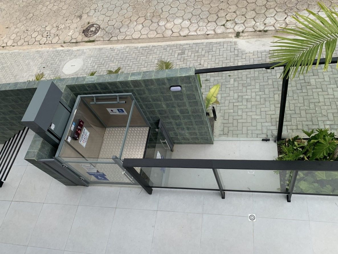 Flat com 01 dormitórios à venda, 32m² por R$ 450.000 - Interma...