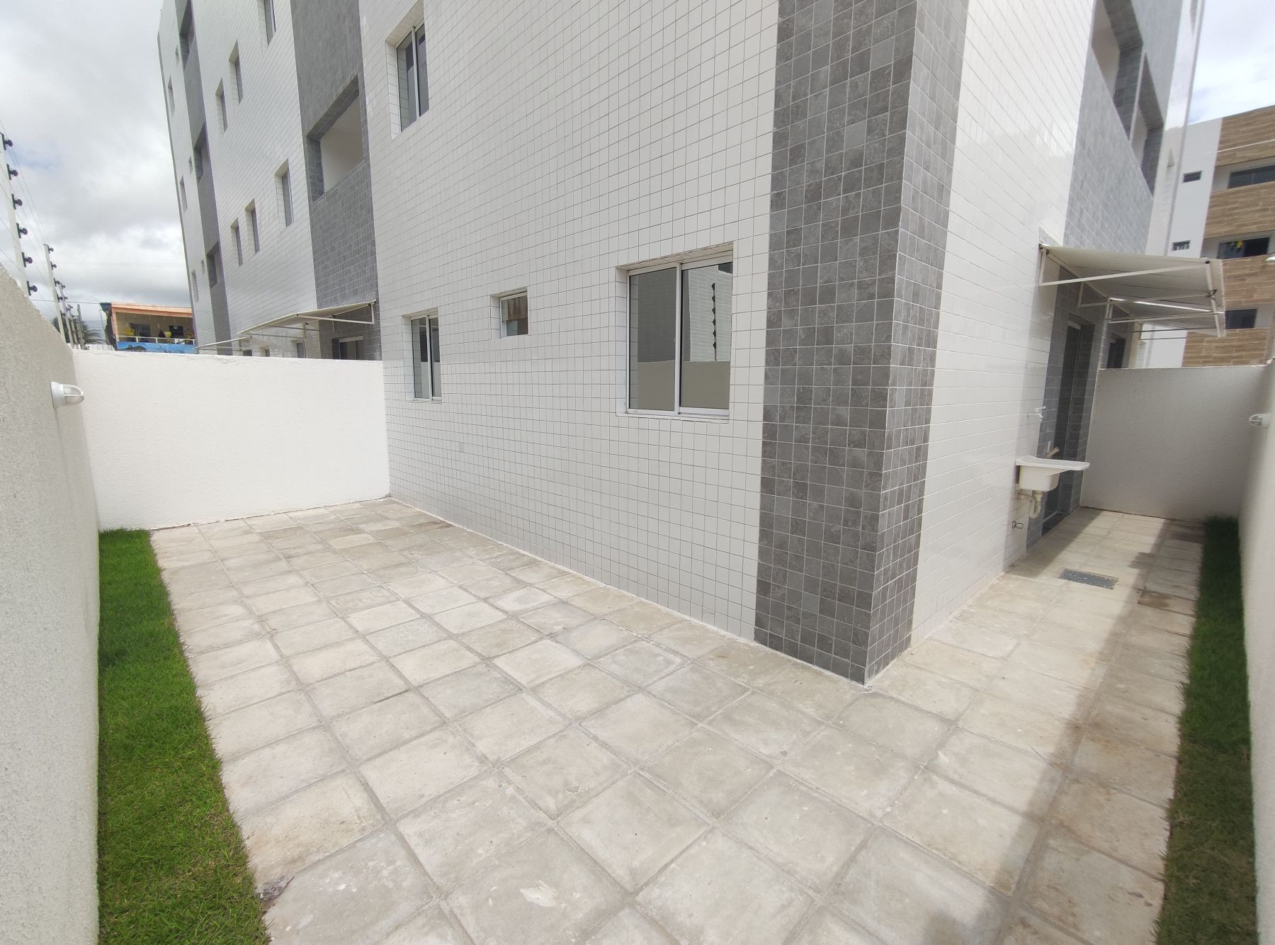 Apartamento com 02 dormitórios à venda por R$ 149.900 - Gramam...