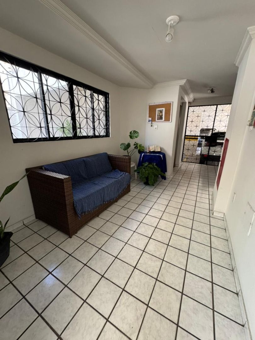Apartamento com 03 dormitórios à venda, 81m² por R$ 460.000 - ...
