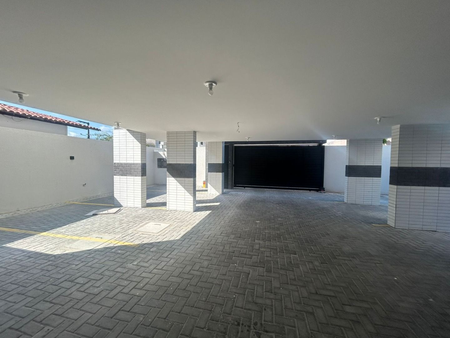 Flat com 01 dormitórios à venda, 23m² por R$ 330.000 - Interma...