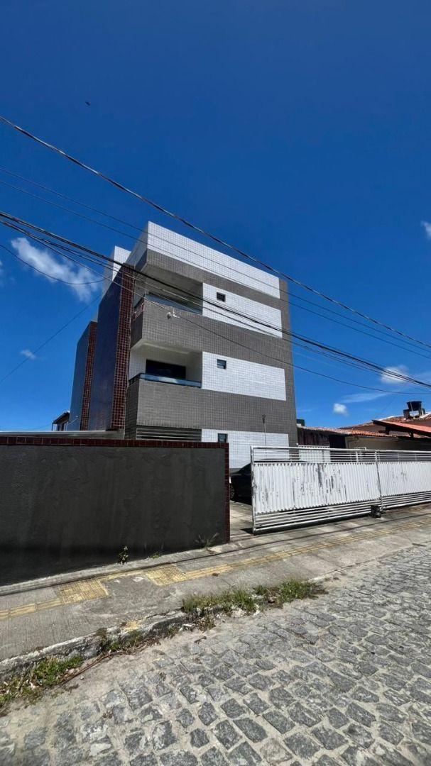 Apartamento com 02 dormitórios à venda, 50m² por R$ 170.000 - ...