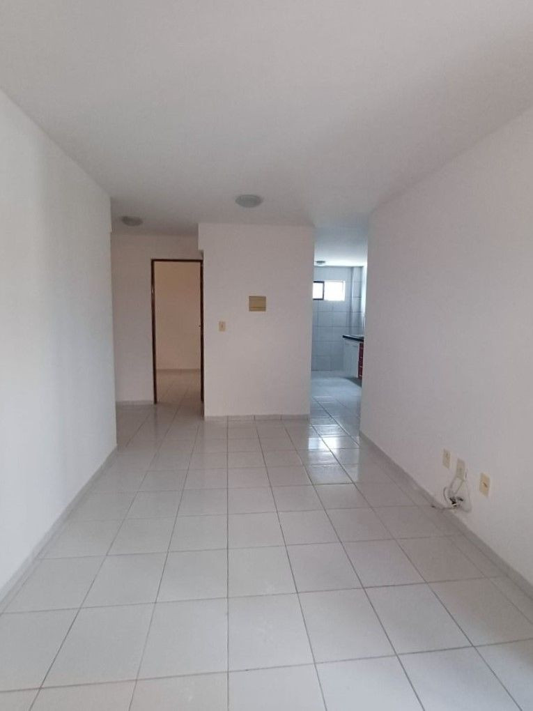 Apartamento com 02 dormitórios à venda, 64m² por R$ 175.000 - ...
