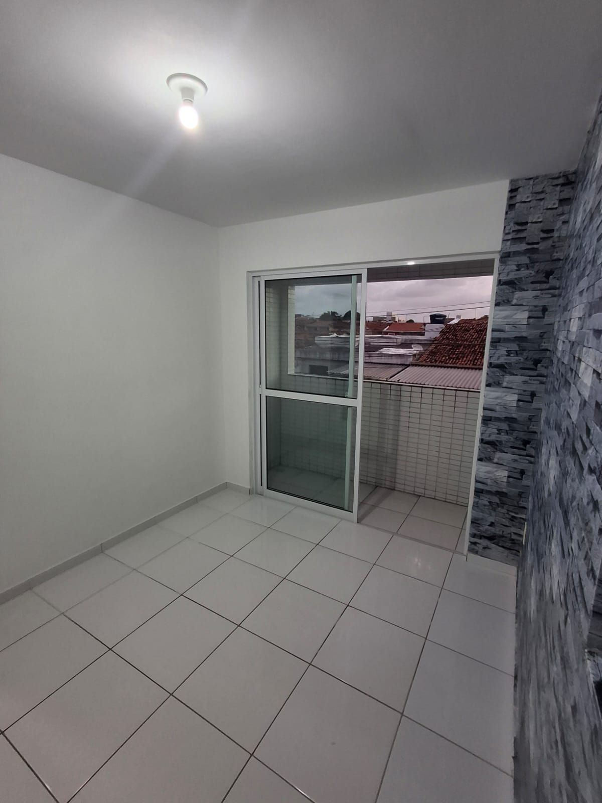 Apartamento com 02 dormitórios à venda por R$ 185.000 - Mangab...