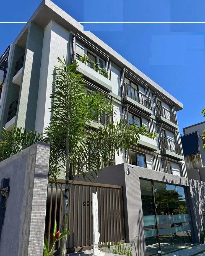 Apartamento com 01/02 dormitórios à venda por R$ 498.500 - Cab...