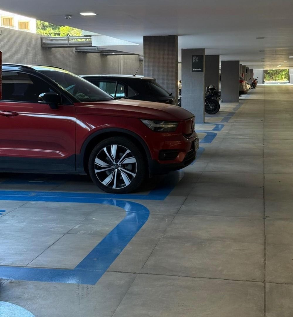 Apartamento com 01/02 dormitórios à venda por R$ 498.500 - Cab...