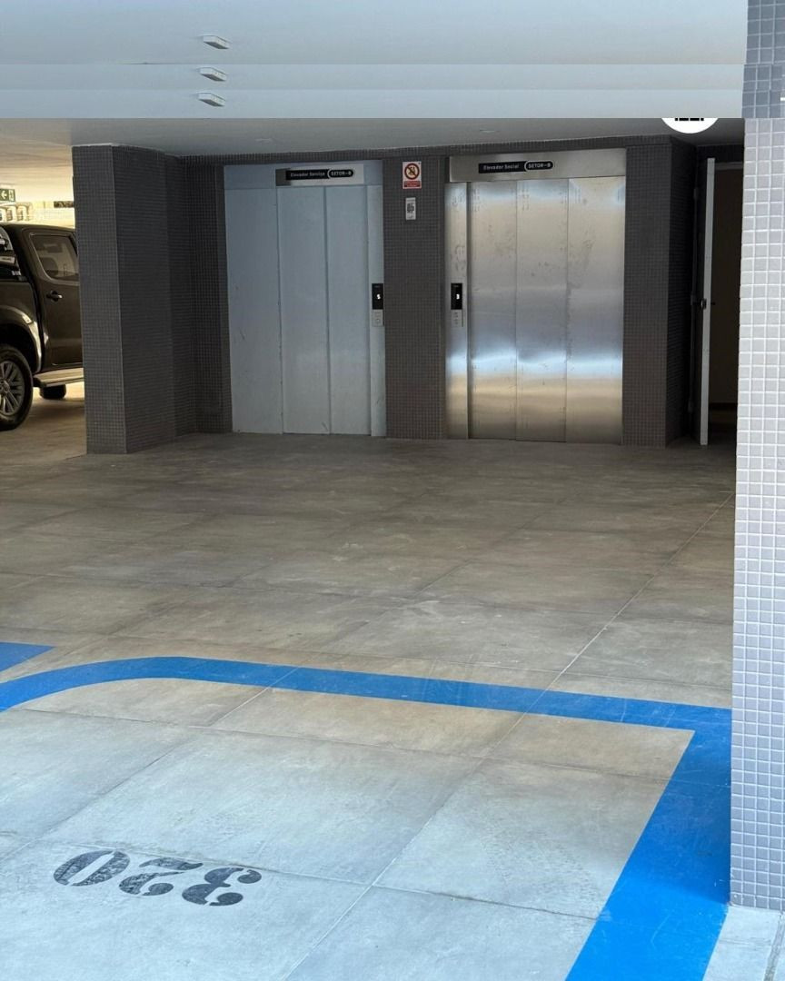 Apartamento com 01/02 dormitórios à venda por R$ 498.500 - Cab...