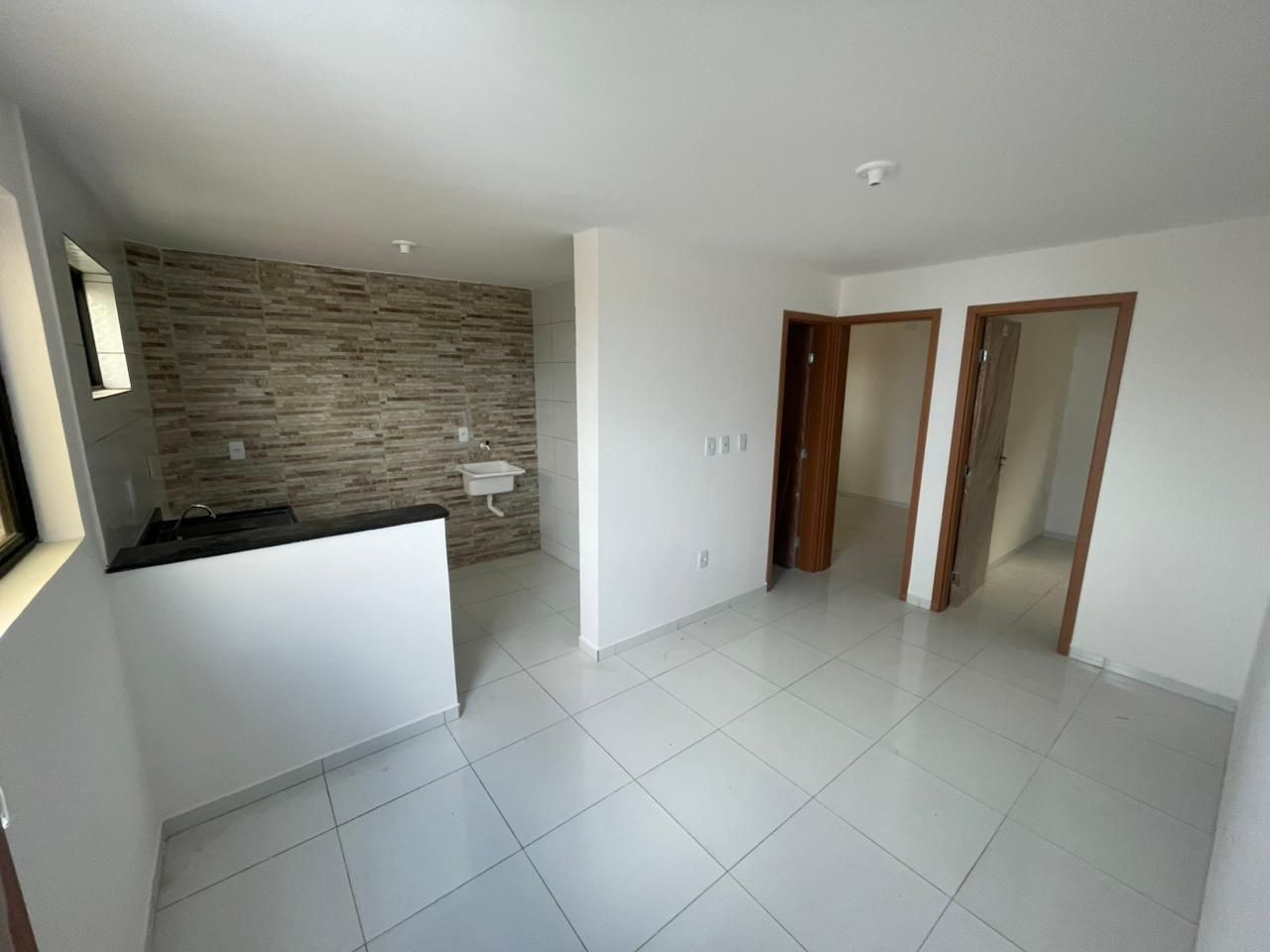 Apartamento com 02 dormitórios à venda por R$ 165.000 - Gramam...