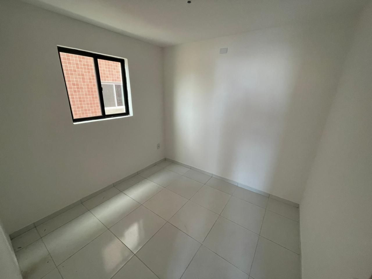 Apartamento com 02 dormitórios à venda por R$ 165.000 - Gramam...