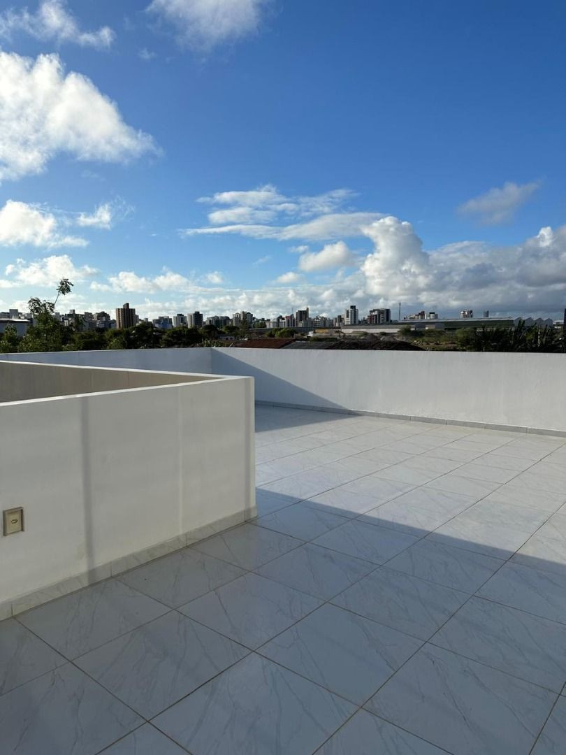 Casa com 03 dormitórios à venda, 361m² por R$ 899.000 - Portal...