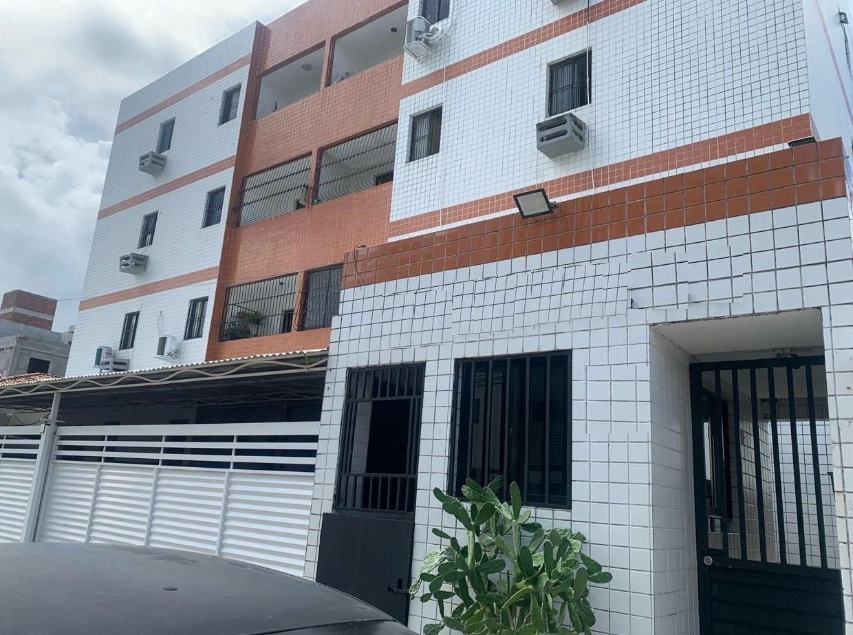 Apartamento com 03 dormitórios à venda por R$ 260.000 - Cidade...