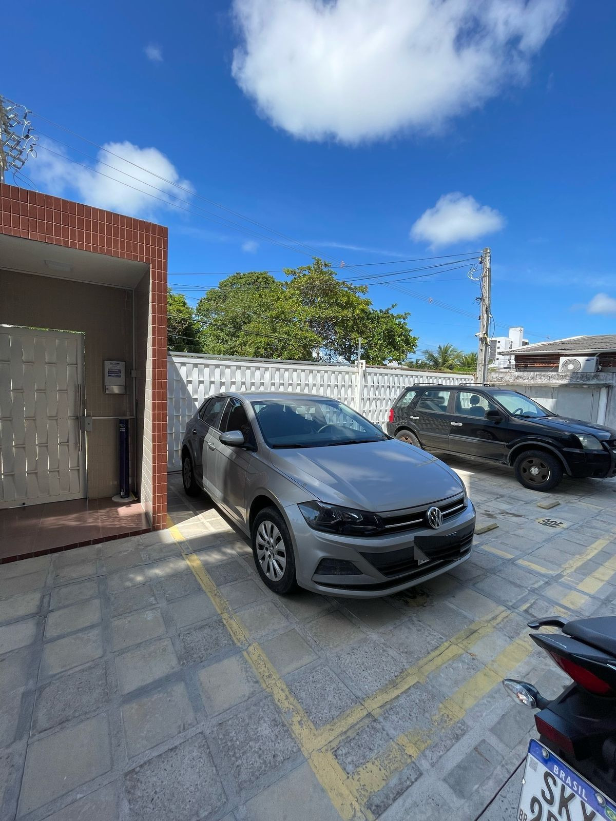 Apartamento com 03 dormitórios à venda por R$ 299.000 - Cidade...