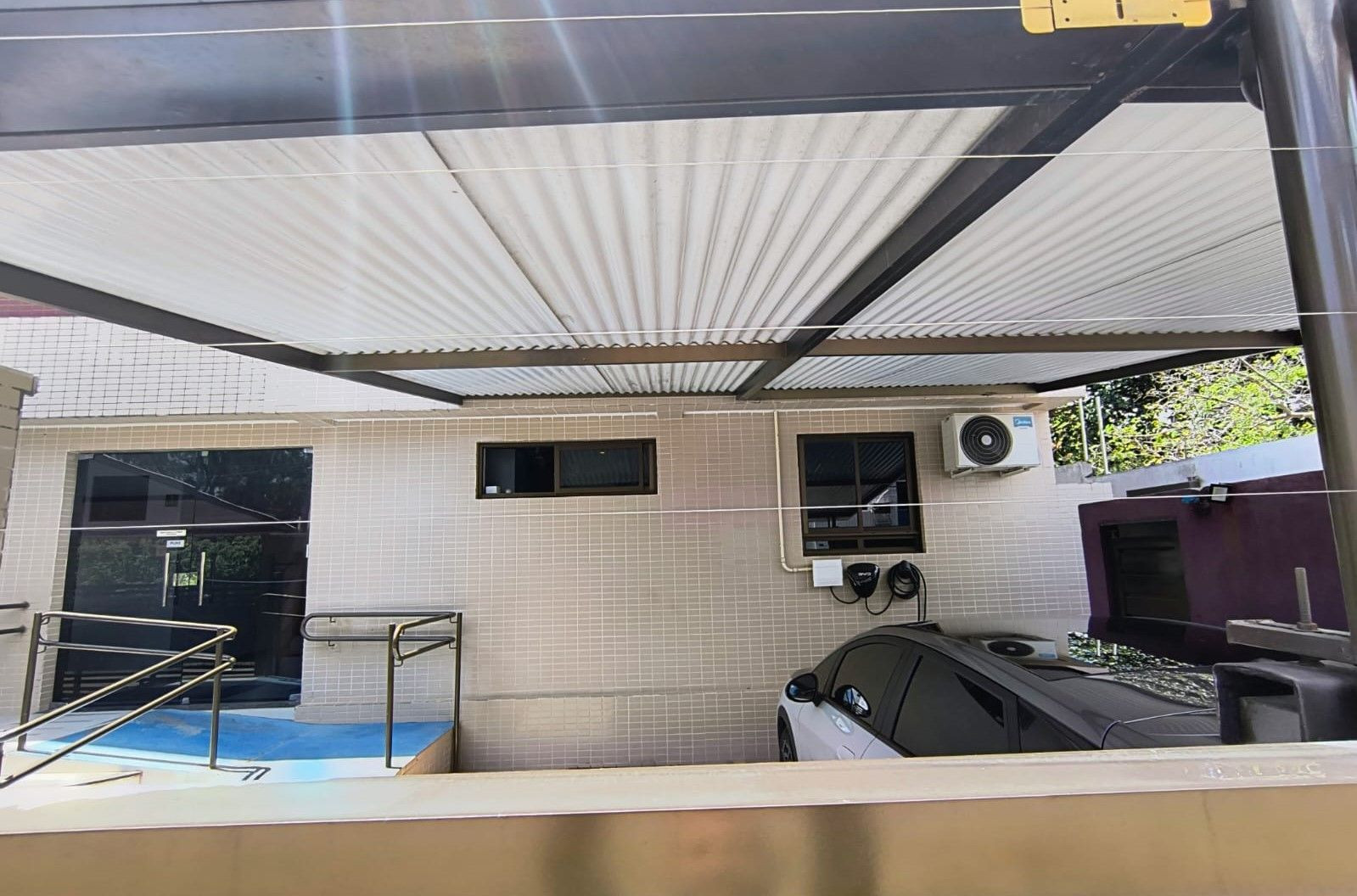 Apartamento com 02 dormitórios à venda por R$ 389.000 - Altipl...