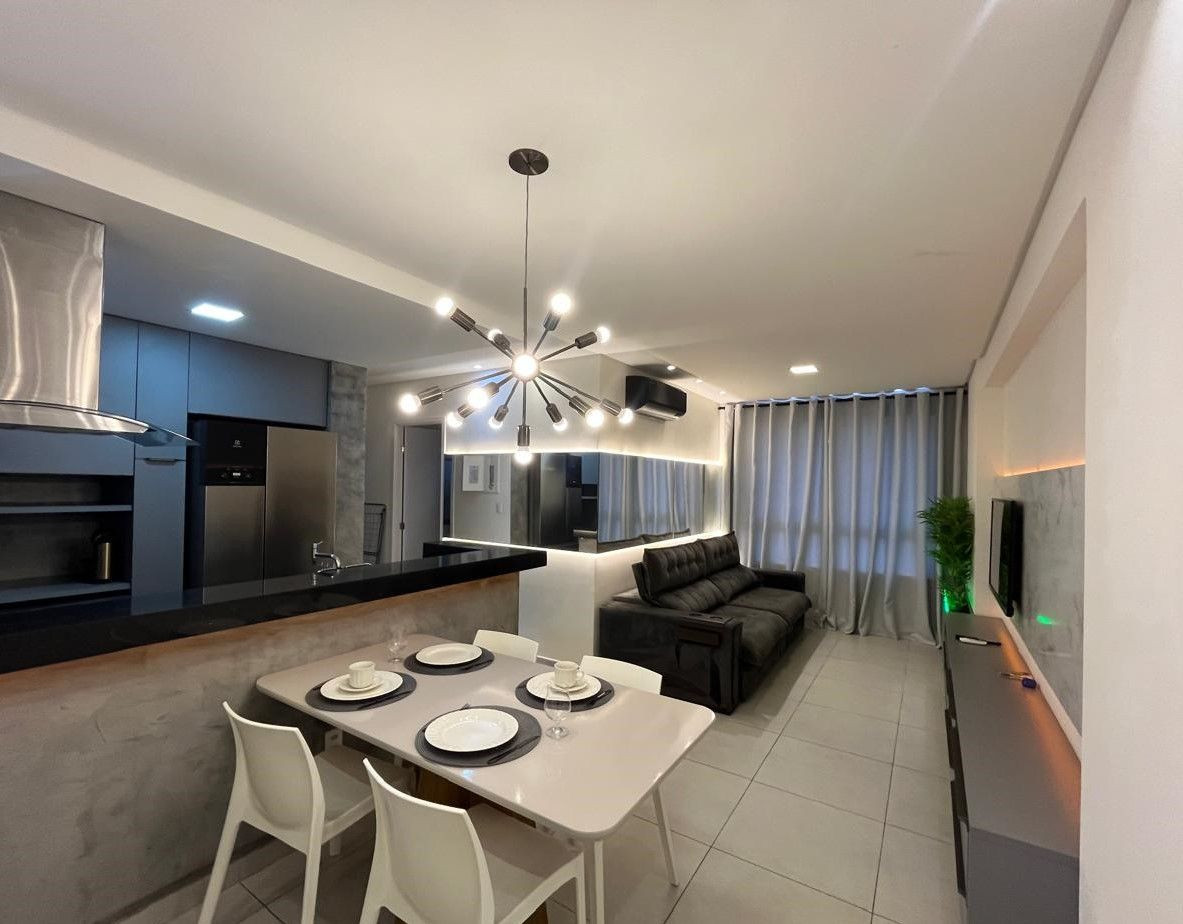 Apartamento com 02 dormitórios à venda por R$ 640.000 - Manaír...