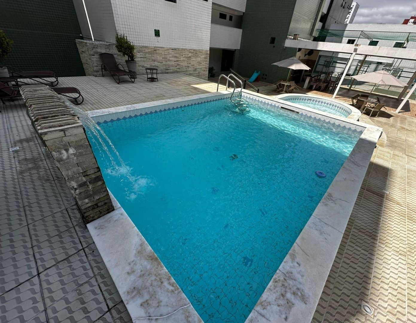 Apartamento com 03 dormitórios à venda por R$ 550.000 - Jardim...