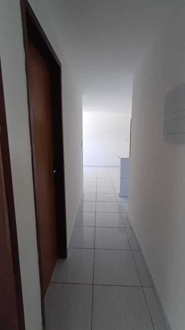 Apartamento com 02 dormitórios à venda por R$ 130.000 - Muçuma...