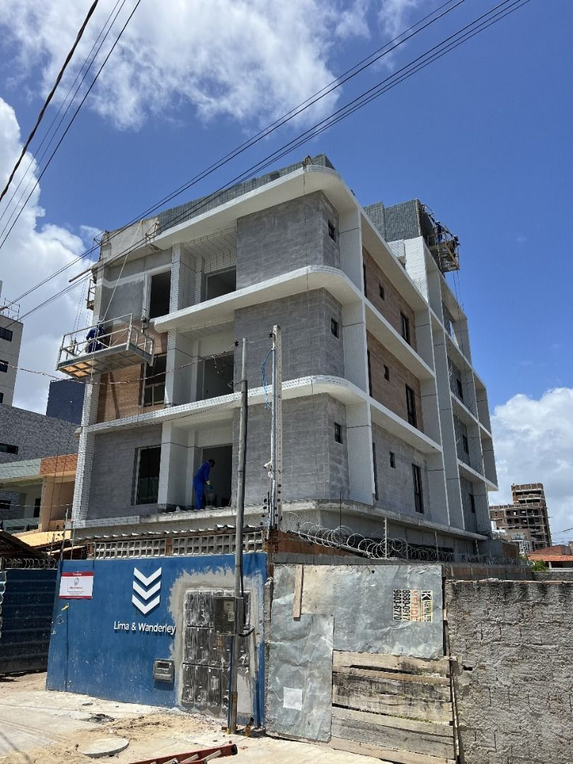 Apartamento com 03 dormitórios à venda por R$ 489.990 - Bessa,...